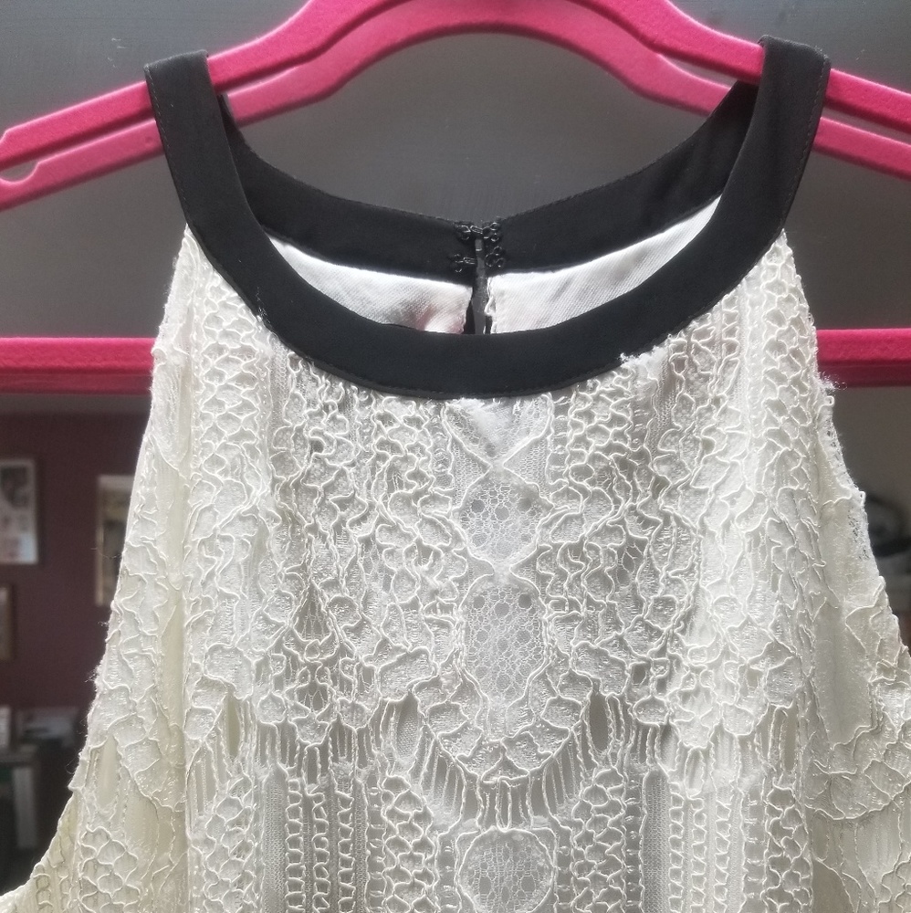 Lined lace dress